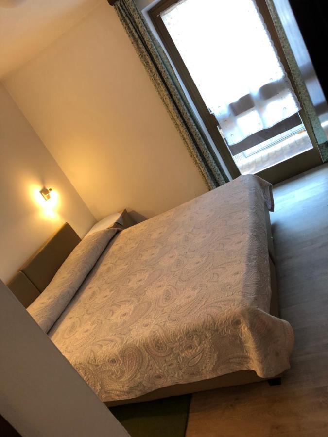 内华达酒店 坎皮泰洛迪法萨 外观 照片